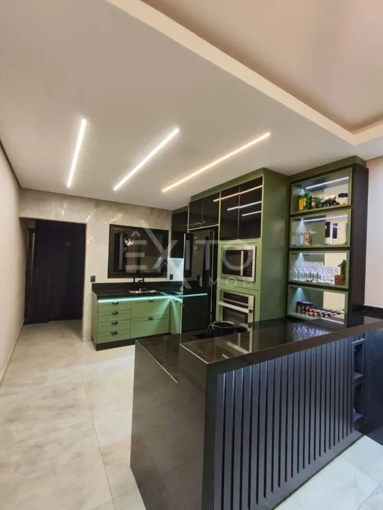 Sobrado, 3 quartos, 229 m² - Foto 3