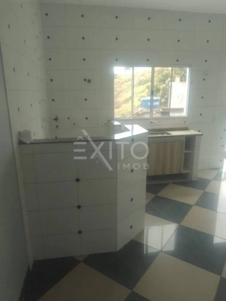 Casa, 2 quartos, 200 m² - Foto 2
