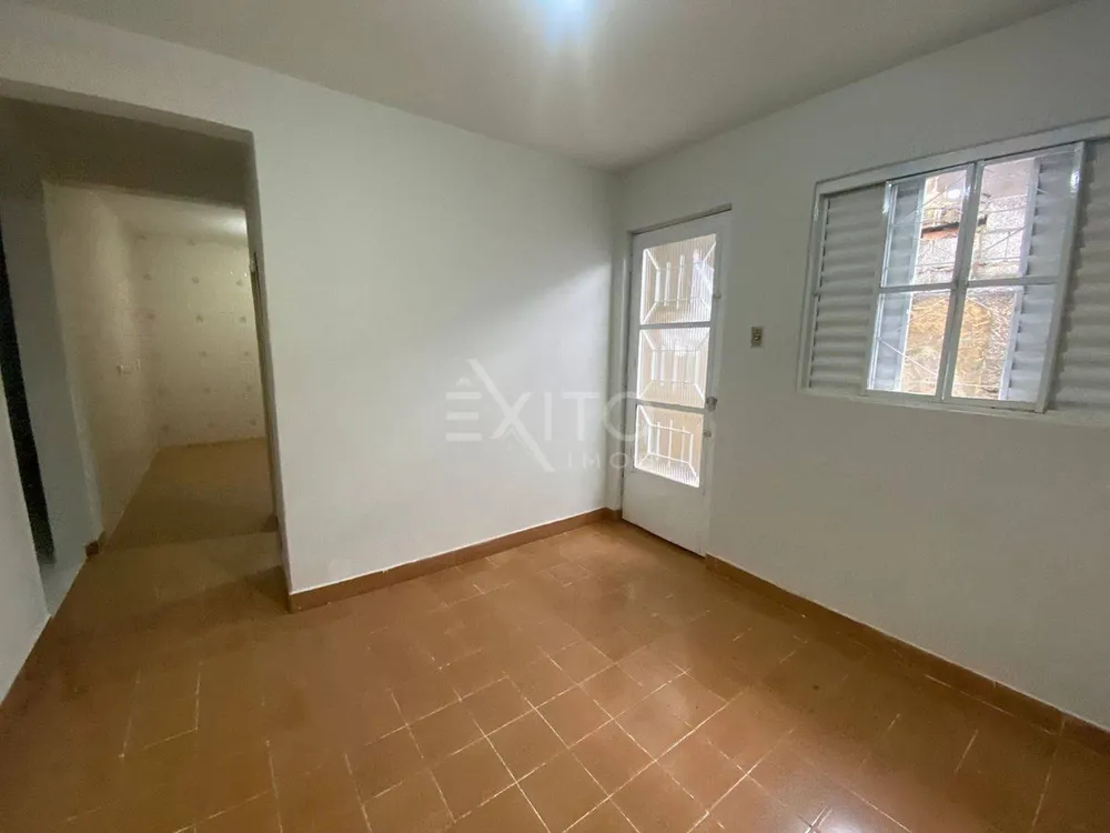 Casa, 2 quartos, 200 m² - Foto 2