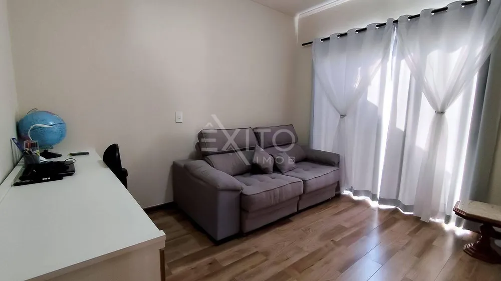 Casa, 3 quartos, 214 m² - Foto 3