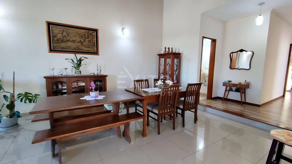 Casa, 3 quartos, 214 m² - Foto 4