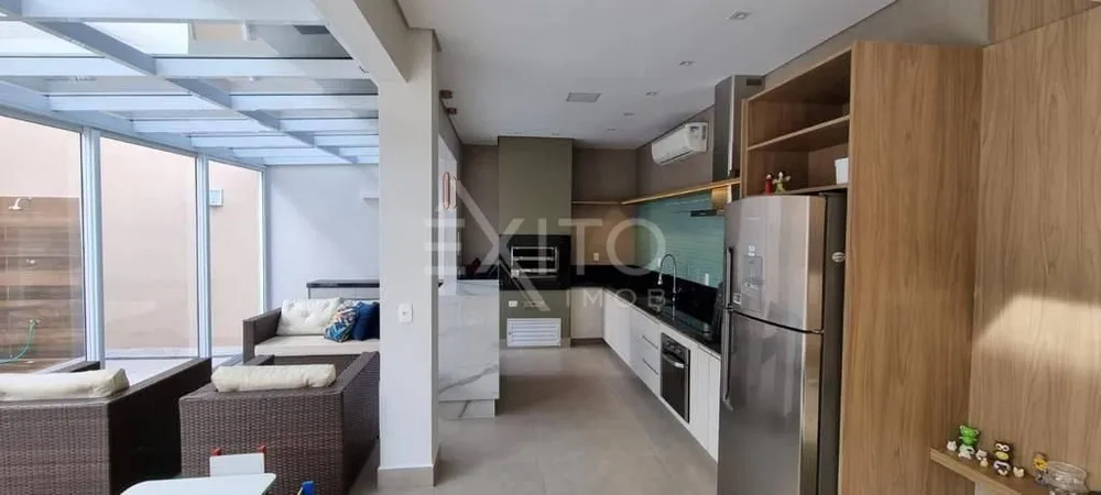 Casa, 3 quartos, 290 m² - Foto 2