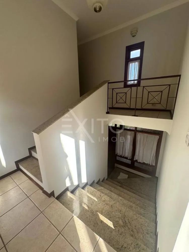 Casa, 4 quartos, 410 m² - Foto 1