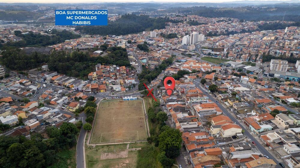 Casa à venda com 2 quartos, 128m² - Foto 2