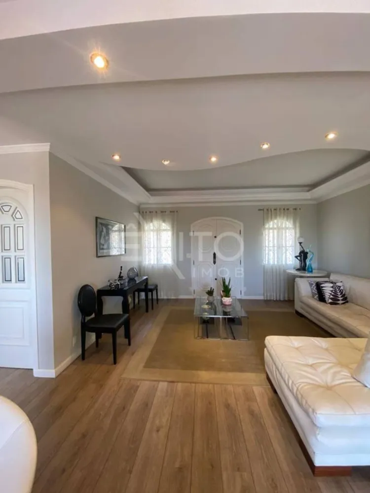 Casa, 4 quartos, 341 m² - Foto 1