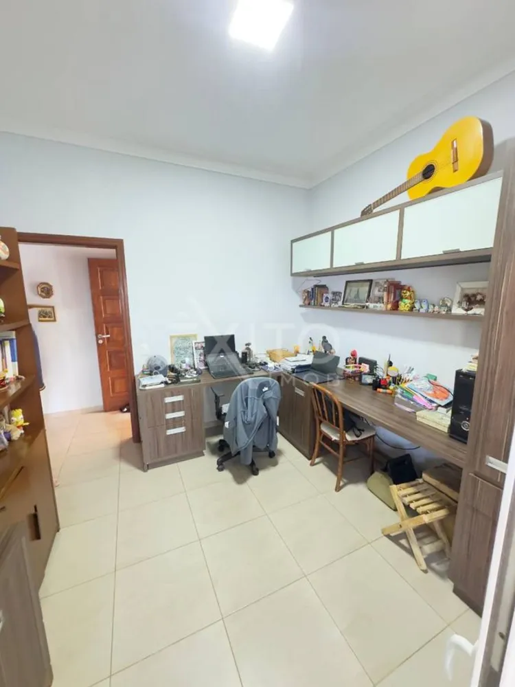 Casa, 4 quartos, 280 m² - Foto 4