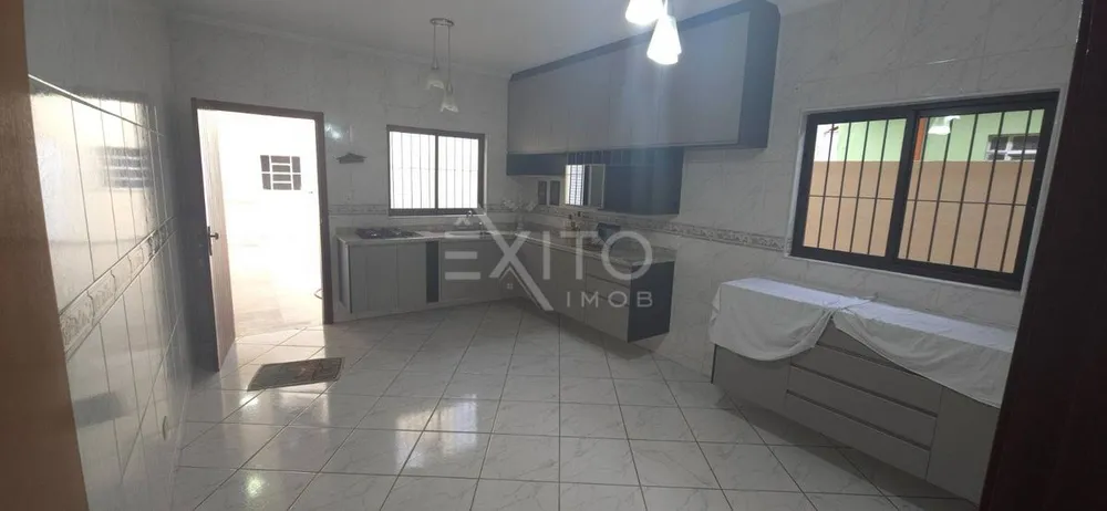 Casa, 3 quartos, 158 m² - Foto 3