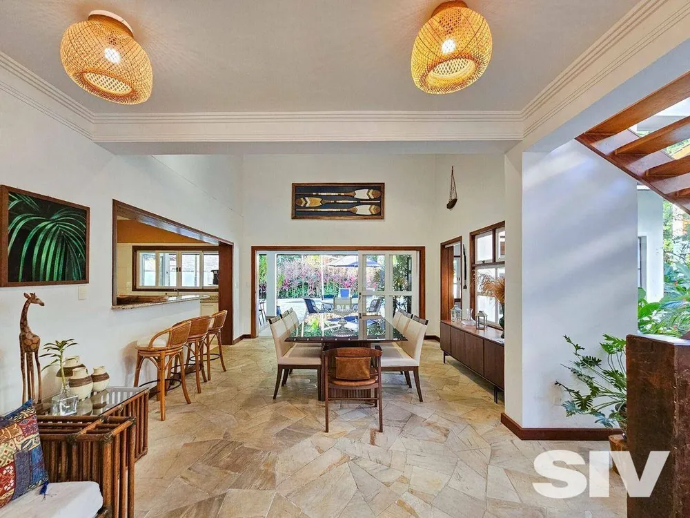 Casa, 4 quartos, 339 m² - Foto 2