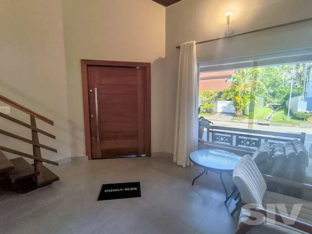 Casa, 5 quartos, 227 m² - Foto 4