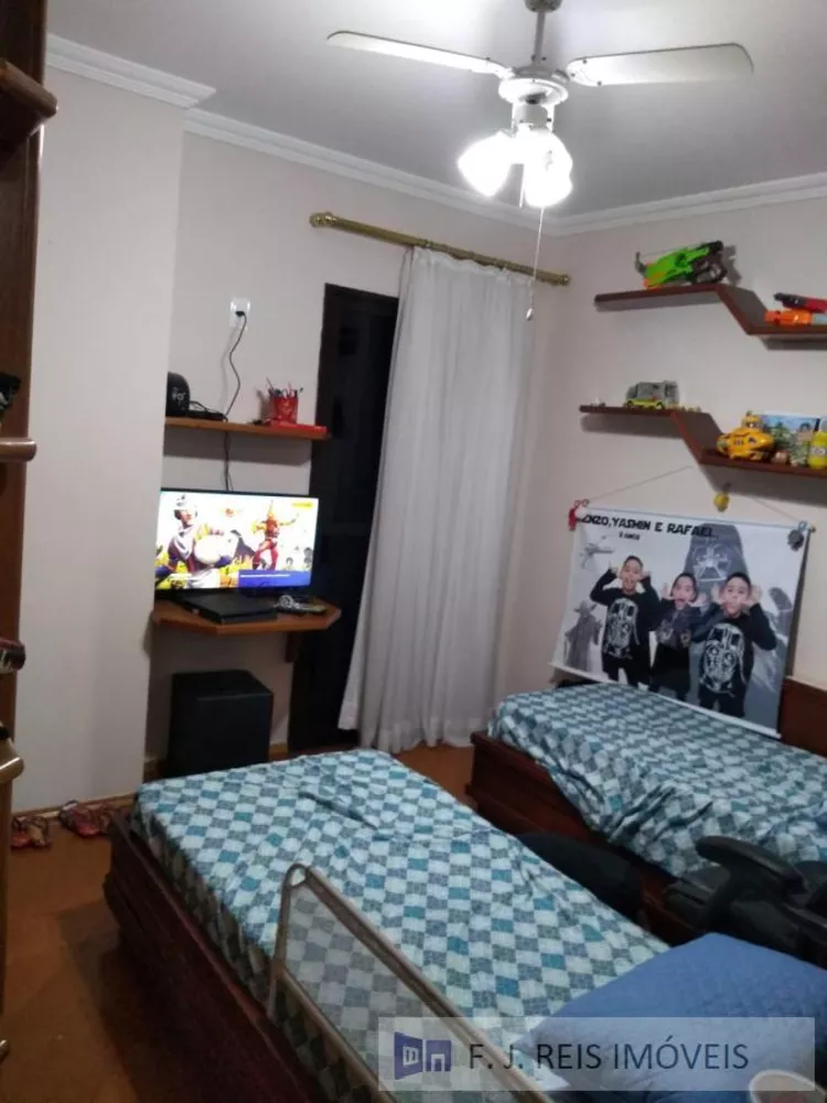 Apartamento à venda com 3 quartos, 140m² - Foto 22