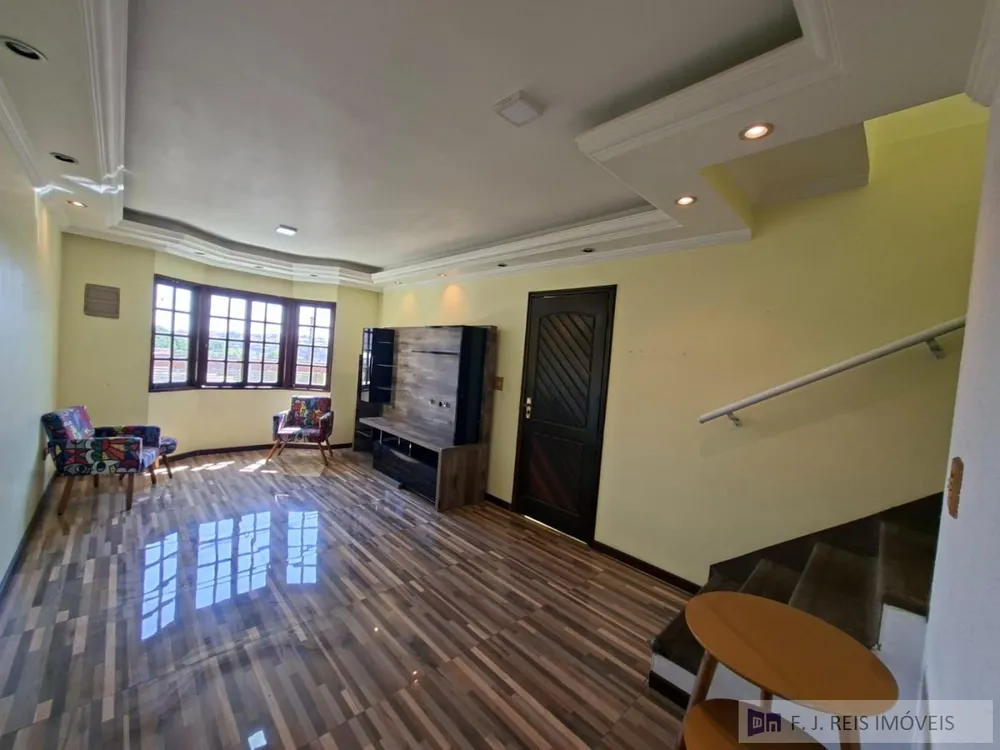 Sobrado, 3 quartos, 213 m² - Foto 1