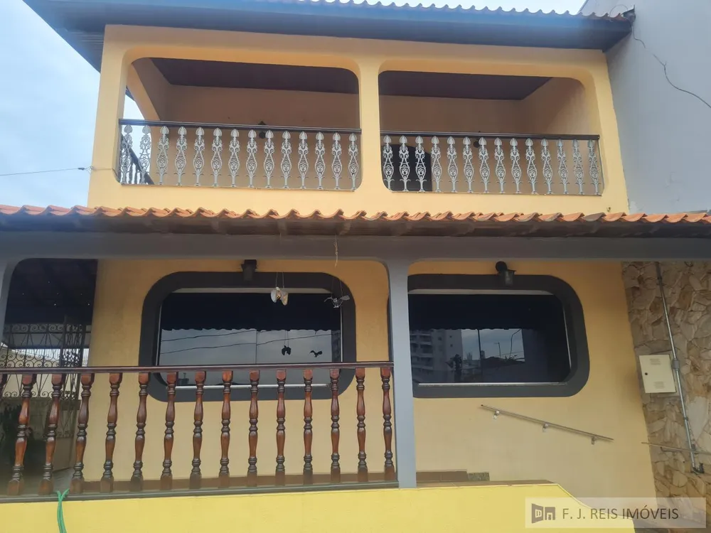 Sobrado, 4 quartos, 500 m² - Foto 1