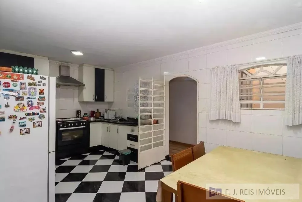Sobrado, 3 quartos, 425 m² - Foto 1