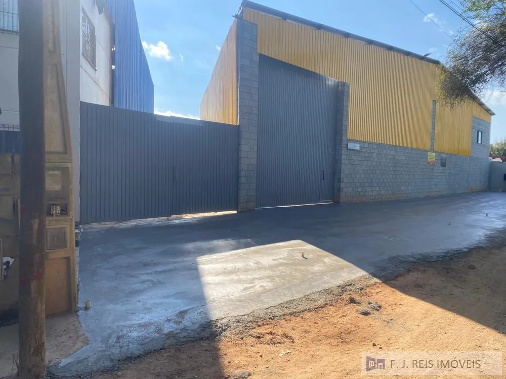 Depósito-Galpão, 700 m² - Foto 1