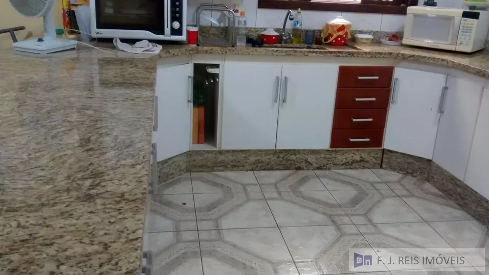 Sobrado à venda com 2 quartos, 140m² - Foto 5