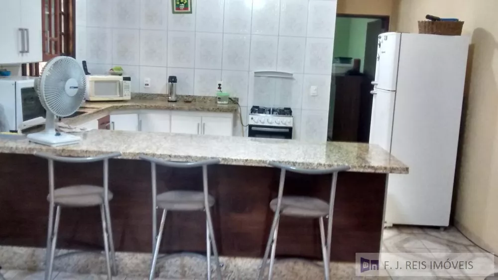 Sobrado à venda com 2 quartos, 140m² - Foto 3