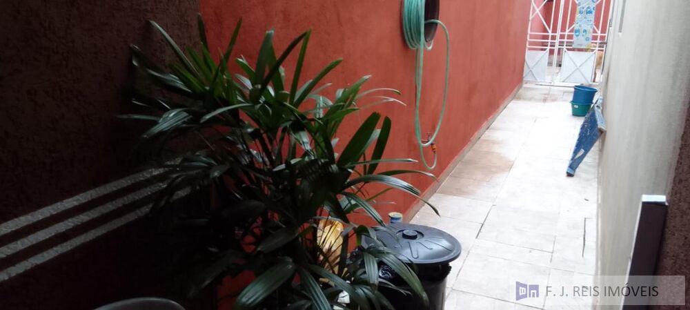 Casa de Condomínio à venda com 3 quartos, 125m² - Foto 4