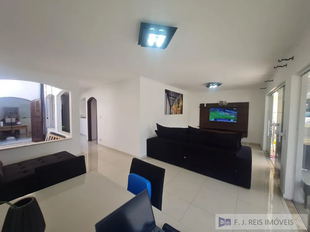 Casa, 4 quartos, 550 m² - Foto 1