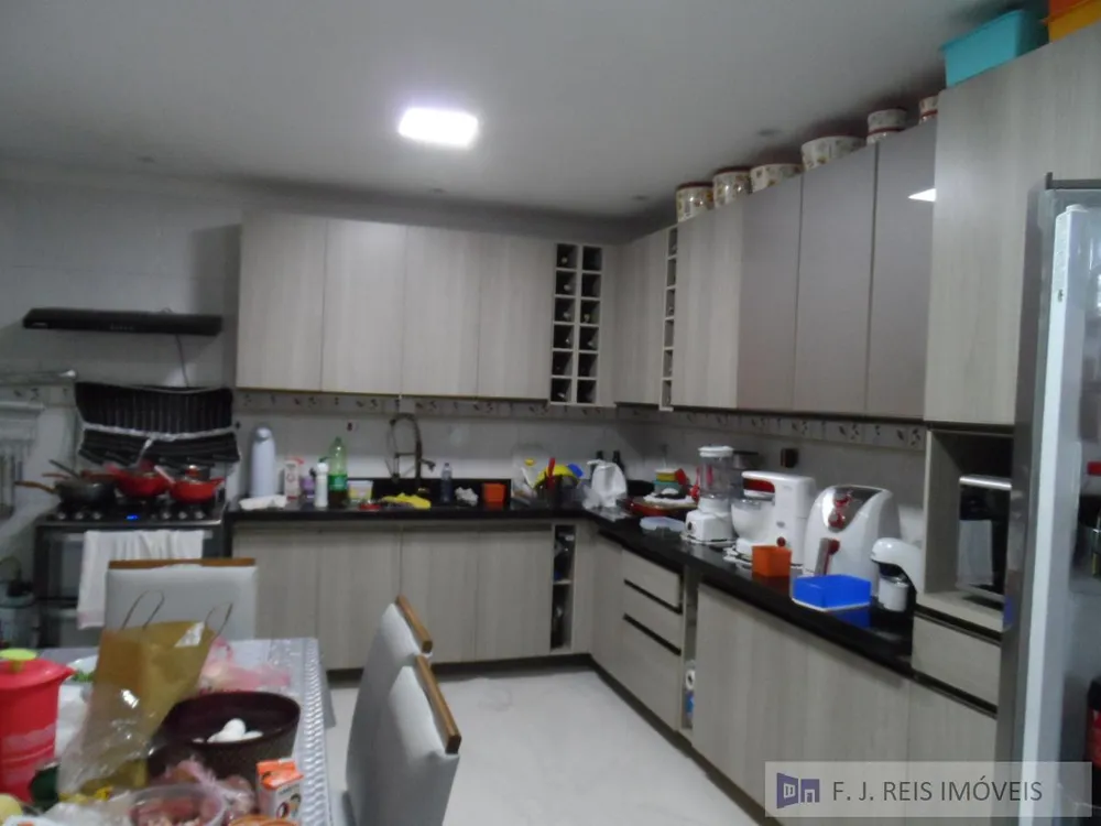 Sobrado, 4 quartos, 230 m² - Foto 1