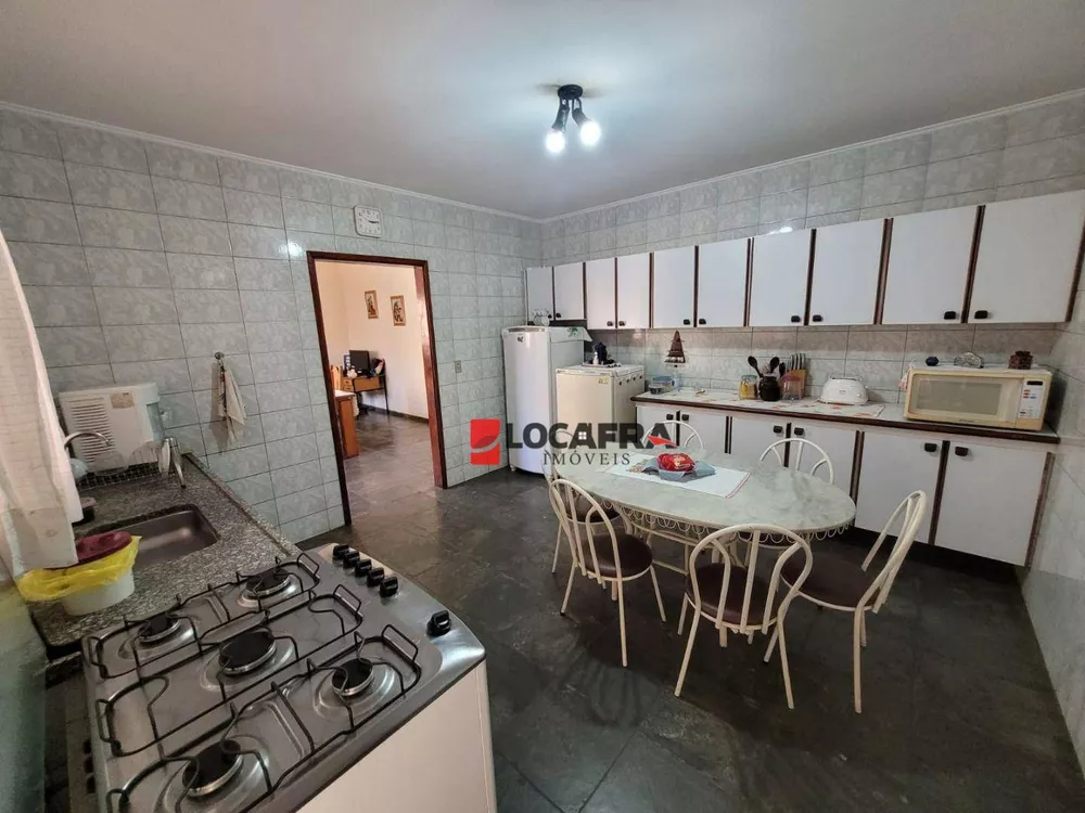 Sobrado, 4 quartos, 324 m² - Foto 8
