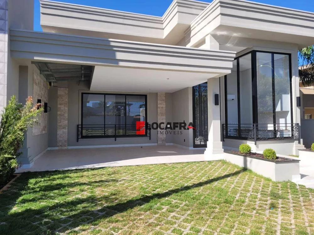 Casa, 3 quartos, 236 m² - Foto 1