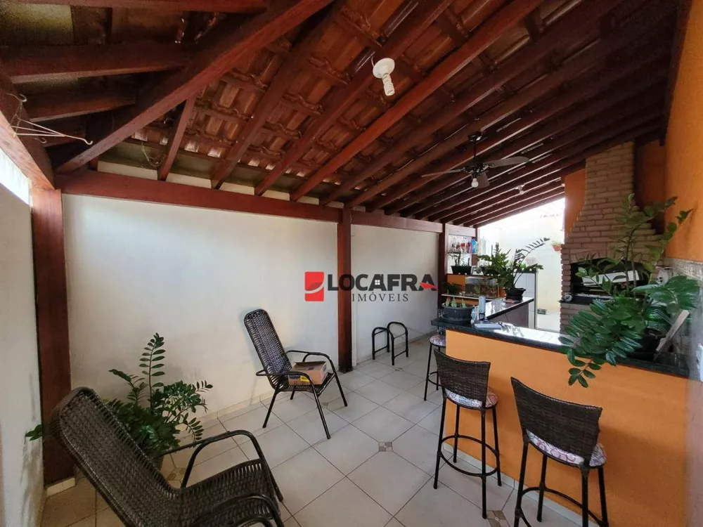 Casa, 3 quartos, 94 m² - Foto 1