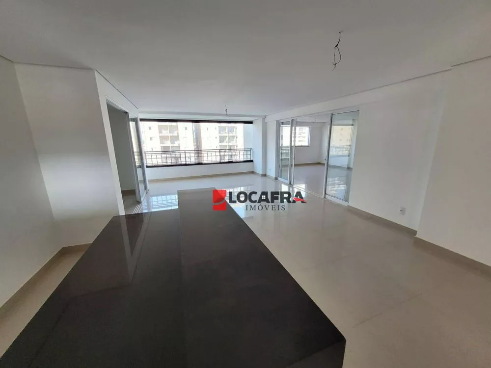 Apartamento, 3 quartos, 260 m² - Foto 2