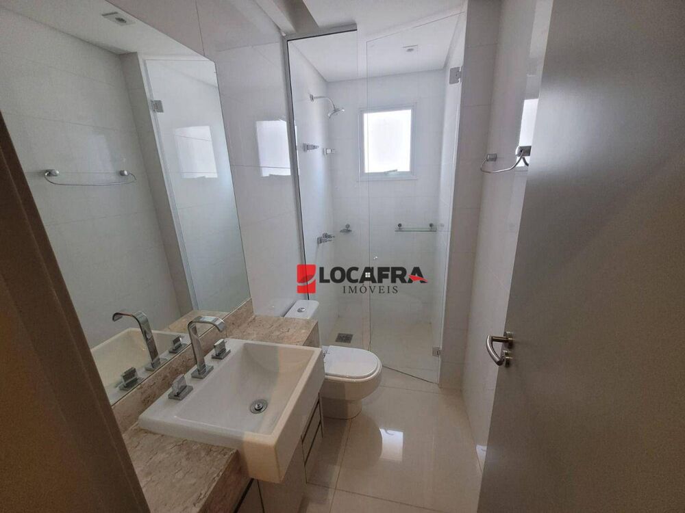 Apartamento, 3 quartos, 245 m² - Foto 13