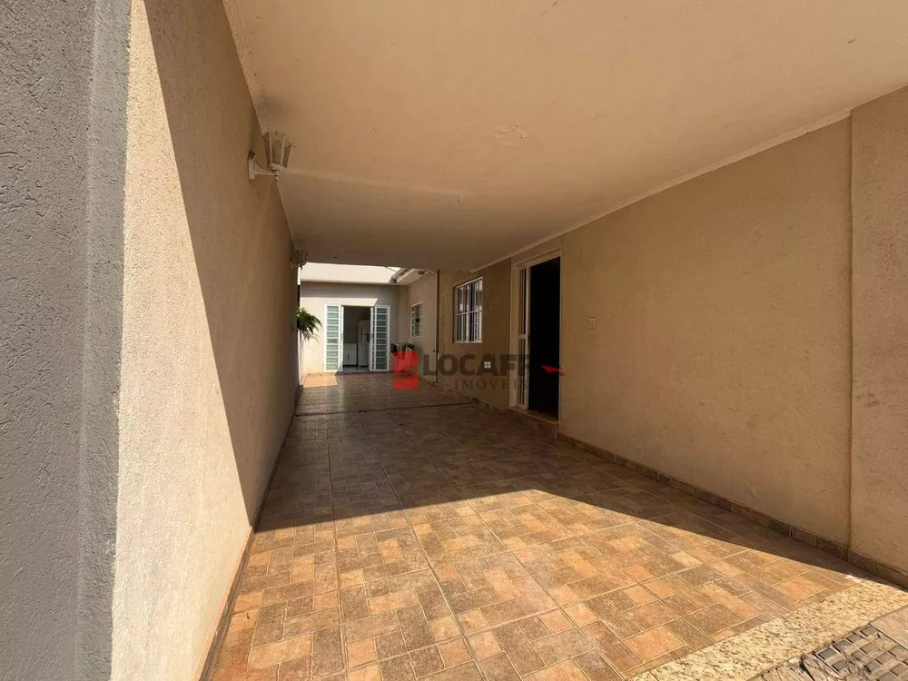 Casa, 3 quartos, 130 m² - Foto 1