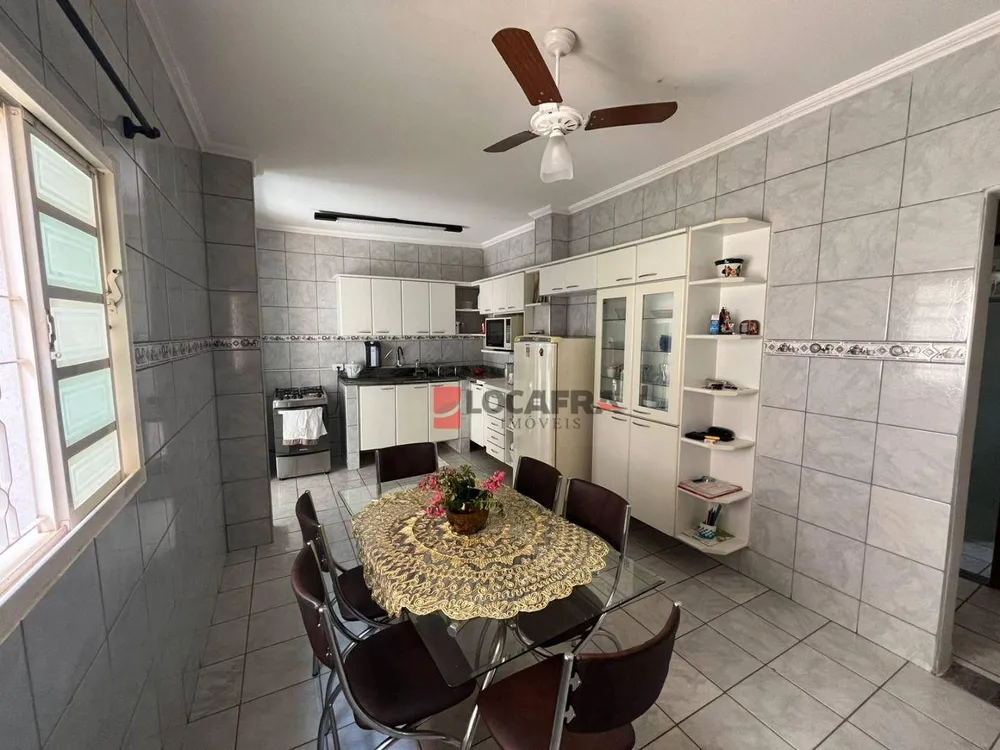 Casa, 3 quartos, 130 m² - Foto 8