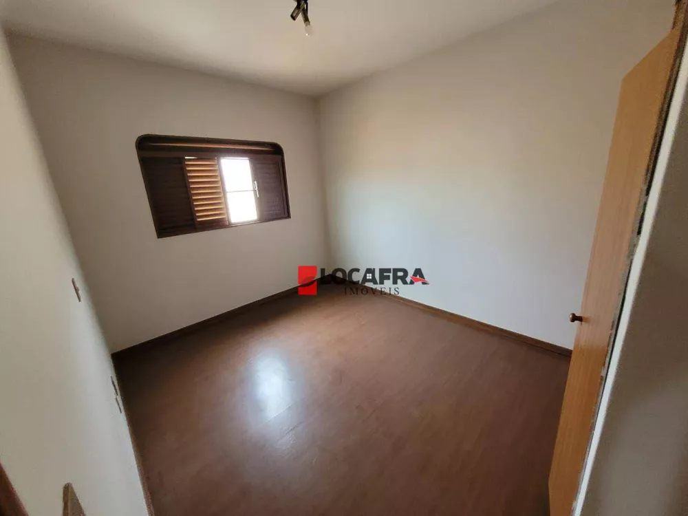 Sobrado, 4 quartos, 316 m² - Foto 1