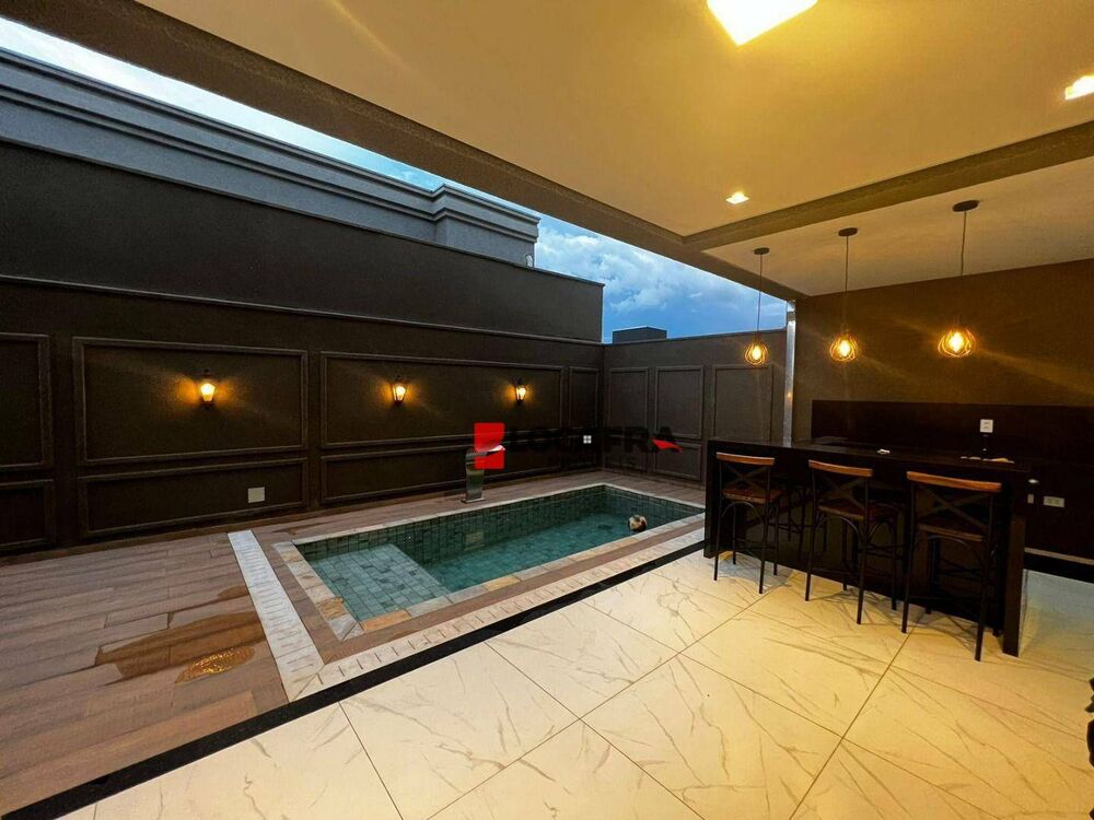 Casa de Condomínio à venda com 3 quartos, 250m² - Foto 4