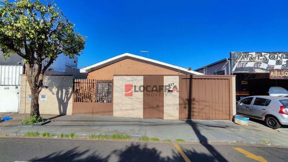 Casa, 6 quartos, 215 m² - Foto 2