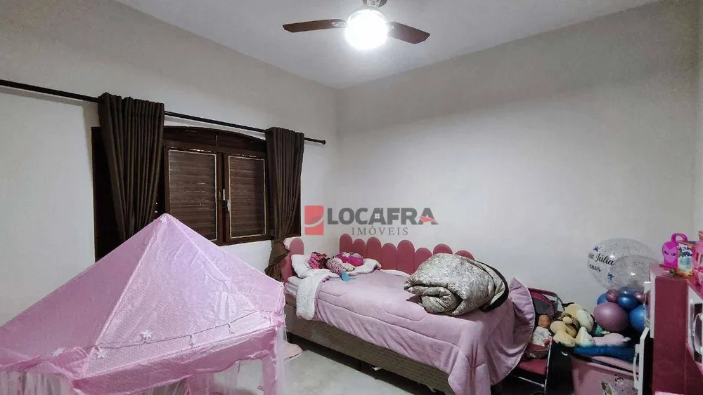 Casa, 6 quartos, 215 m² - Foto 5