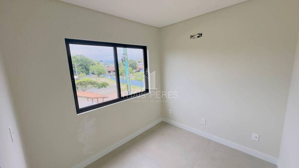 Apartamento à venda com 3 quartos, 91m² - Foto 2