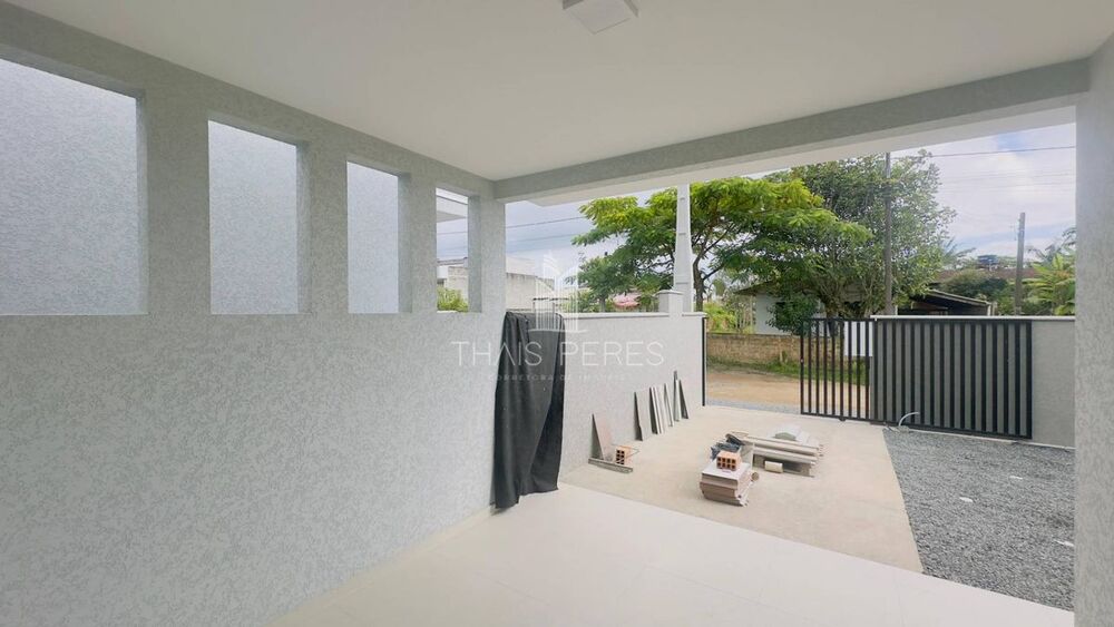 Casa à venda com 3 quartos, 99m² - Foto 3
