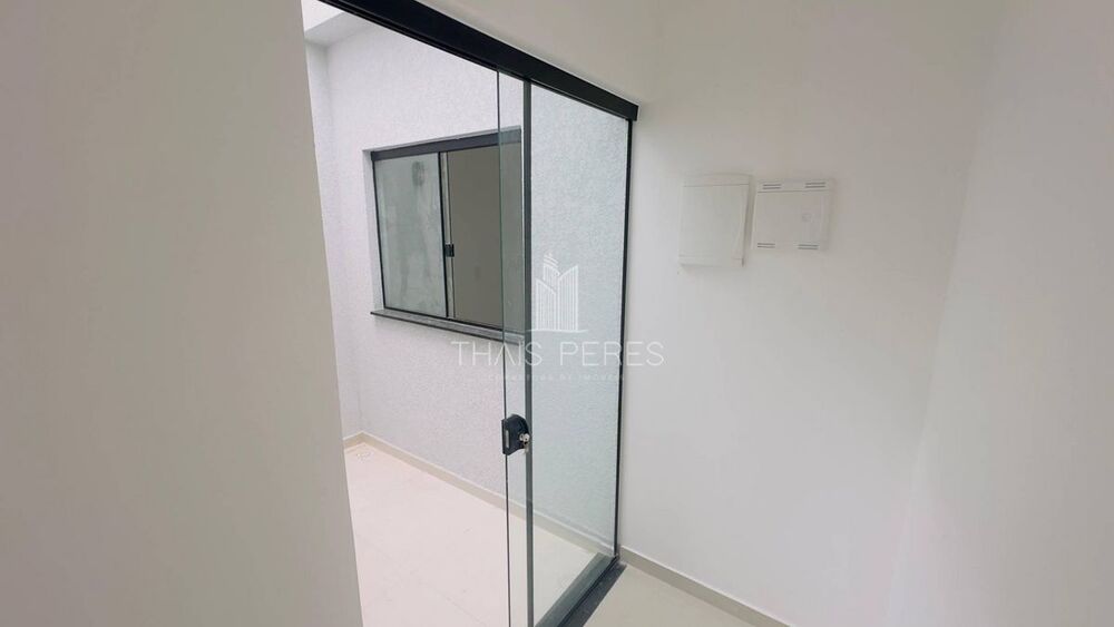 Casa à venda com 3 quartos, 99m² - Foto 11
