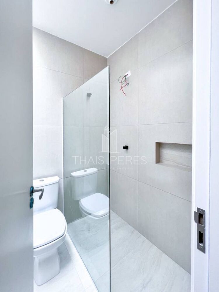 Casa à venda com 3 quartos, 60m² - Foto 8