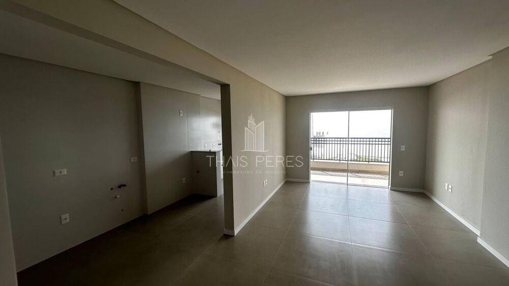 Apartamento à venda com 3 quartos, 103m² - Foto 1