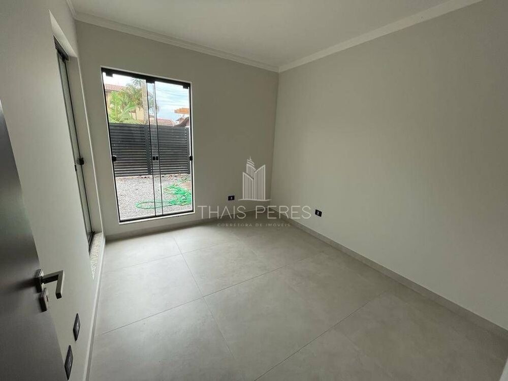 Casa à venda com 3 quartos, 96m² - Foto 9
