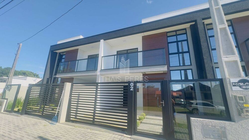 Sobrado à venda com 4 quartos, 152m² - Foto 1