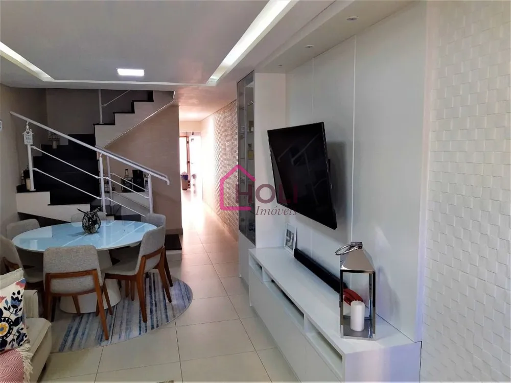 Casa, 3 quartos, 176 m² - Foto 1