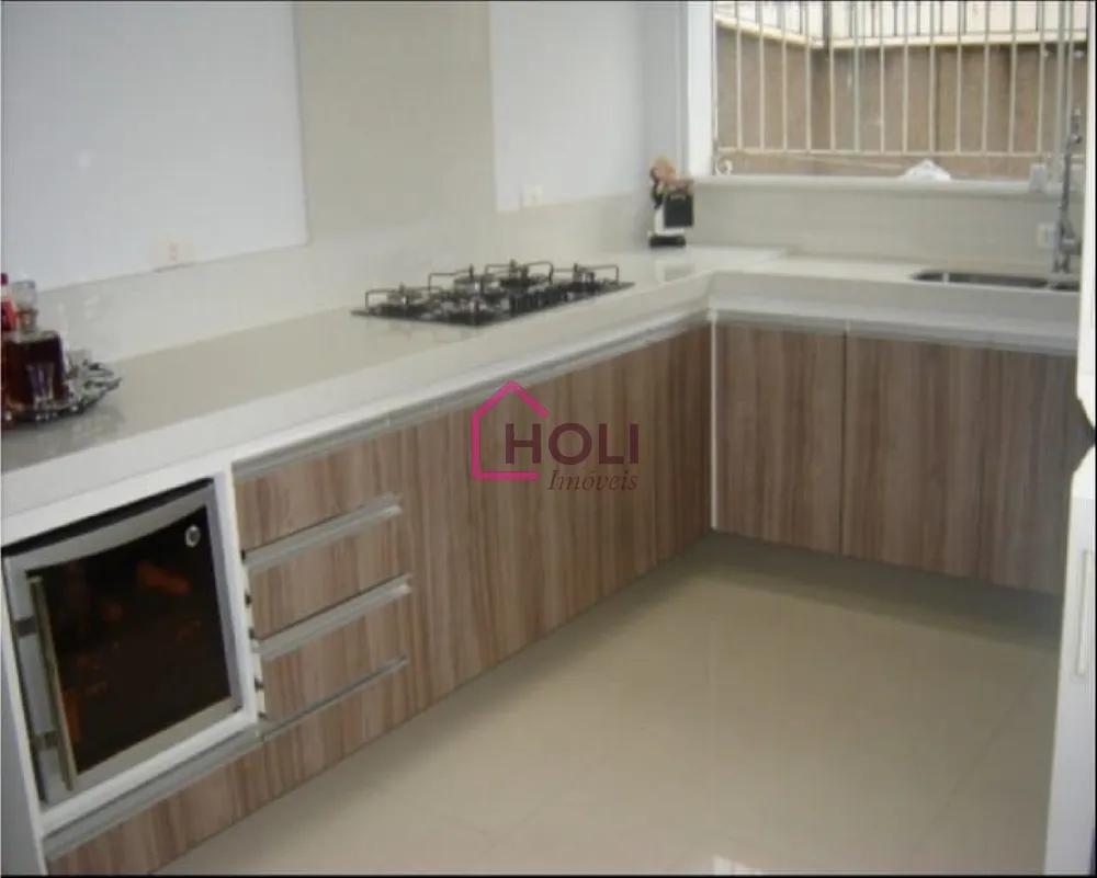 Casa, 3 quartos, 270 m² - Foto 1