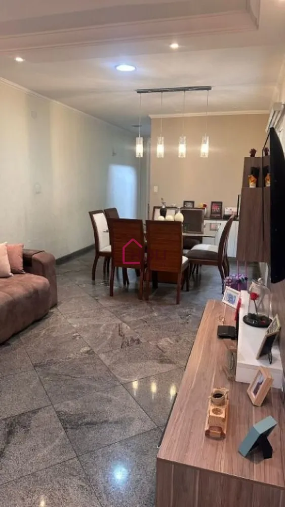 Casa, 4 quartos, 261 m² - Foto 1