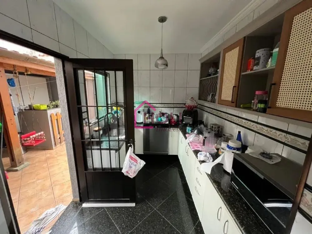 Casa, 3 quartos, 200 m² - Foto 2