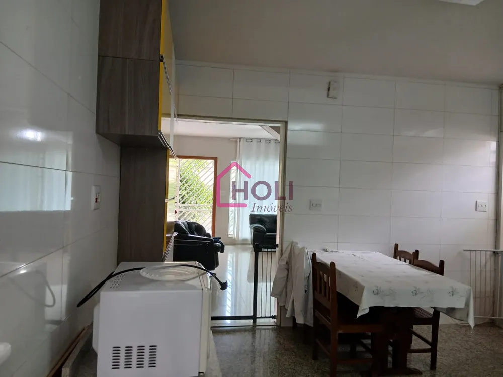Casa, 3 quartos, 210 m² - Foto 2