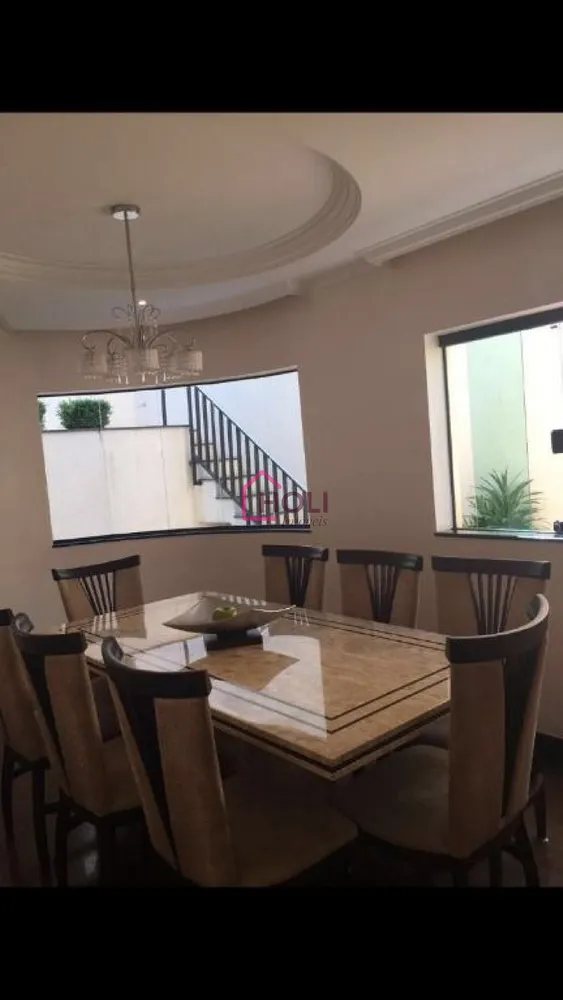 Casa, 3 quartos, 250 m² - Foto 2
