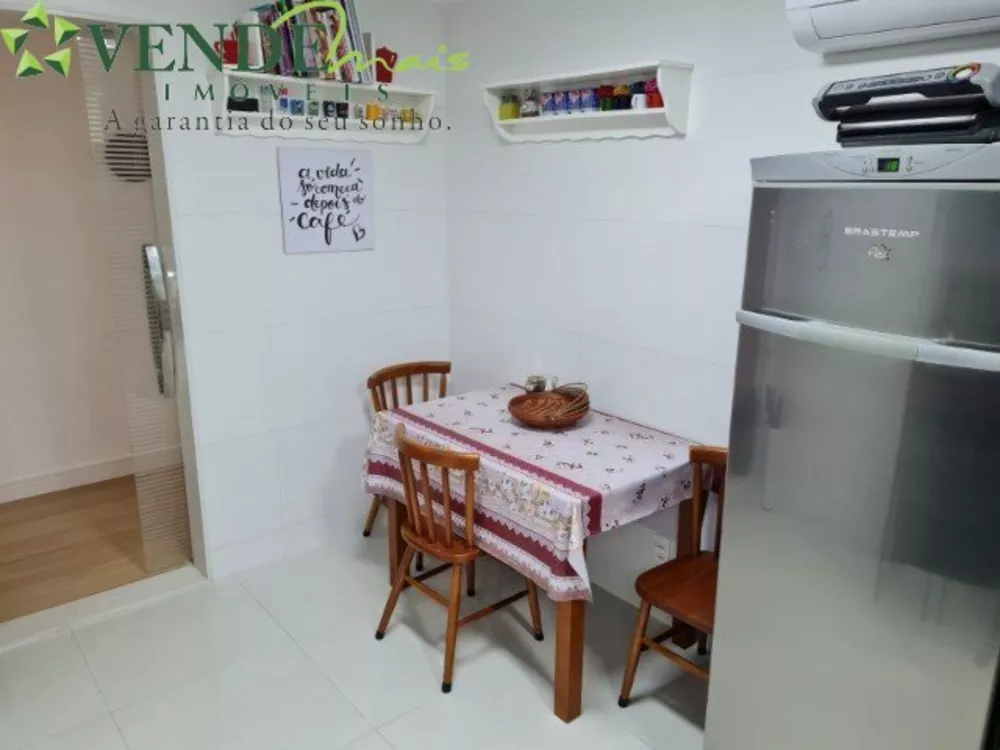 Apartamento à venda com 3 quartos, 140m² - Foto 4