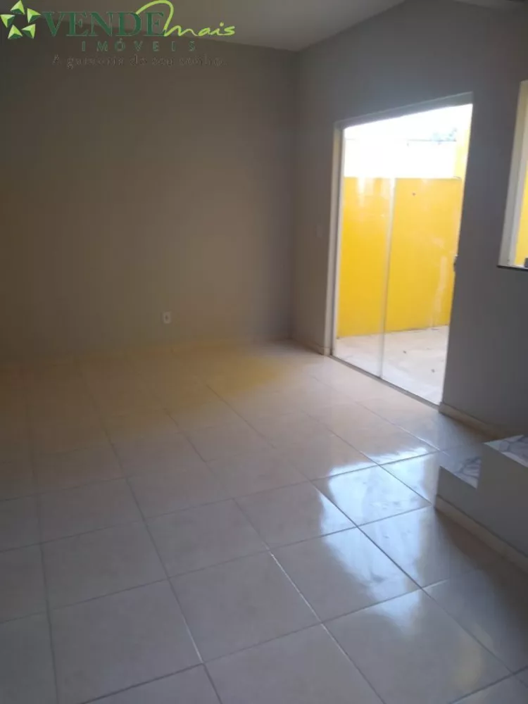 Casa à venda com 2 quartos, 80m² - Foto 4