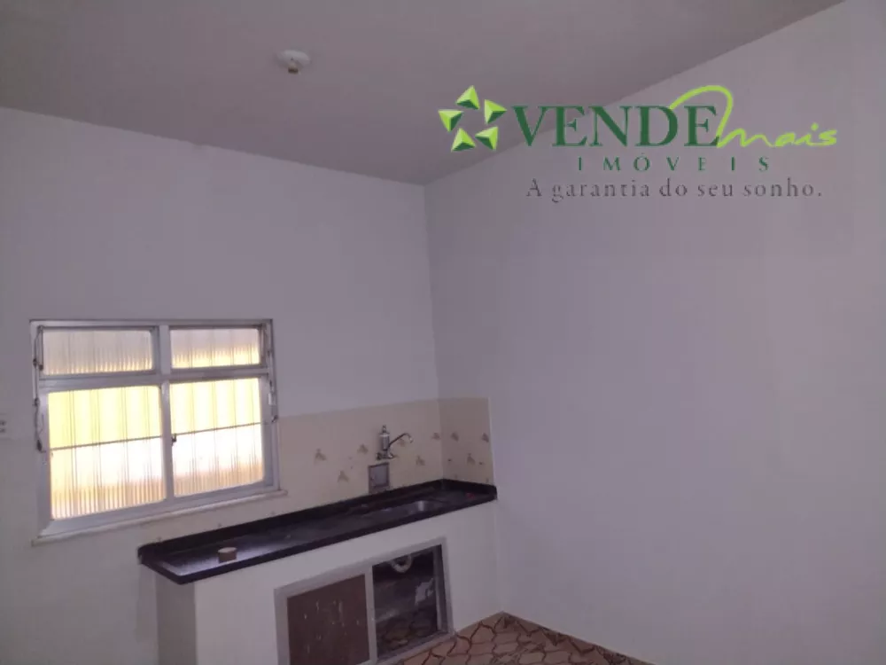 Casa à venda com 2 quartos, 100m² - Foto 4